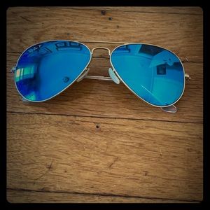Polarized ray ban aviators